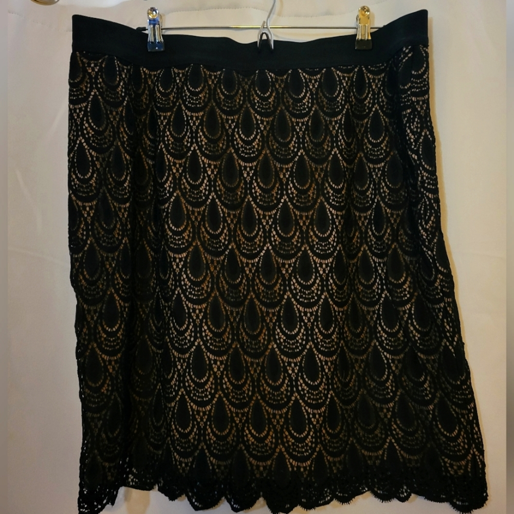 Black lace pencil skirt